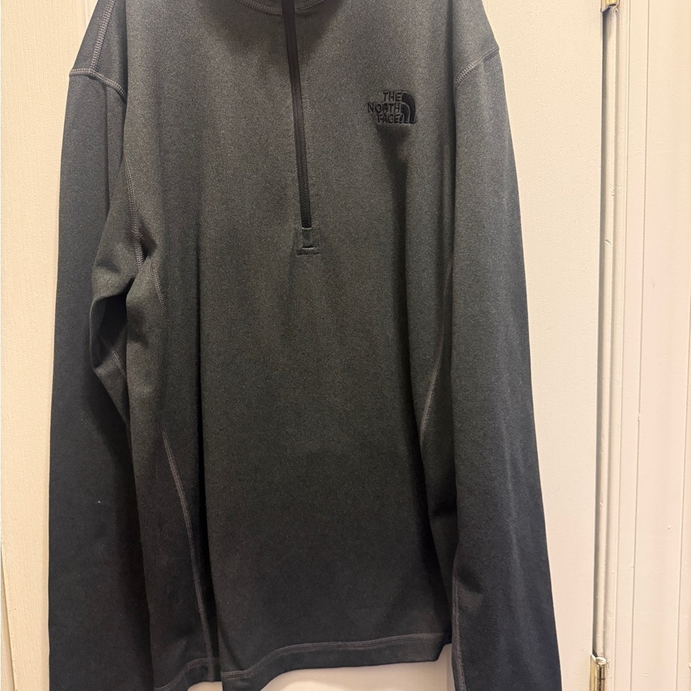 The North Face Black Quarter-Zip Pullover unisex